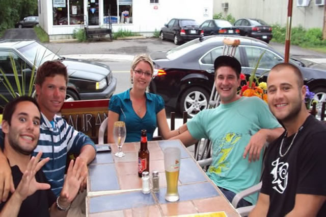 Restaurant Le Rio - Poulet et Côtes Levées BBQ, Les Meilleurs des Laurentides!